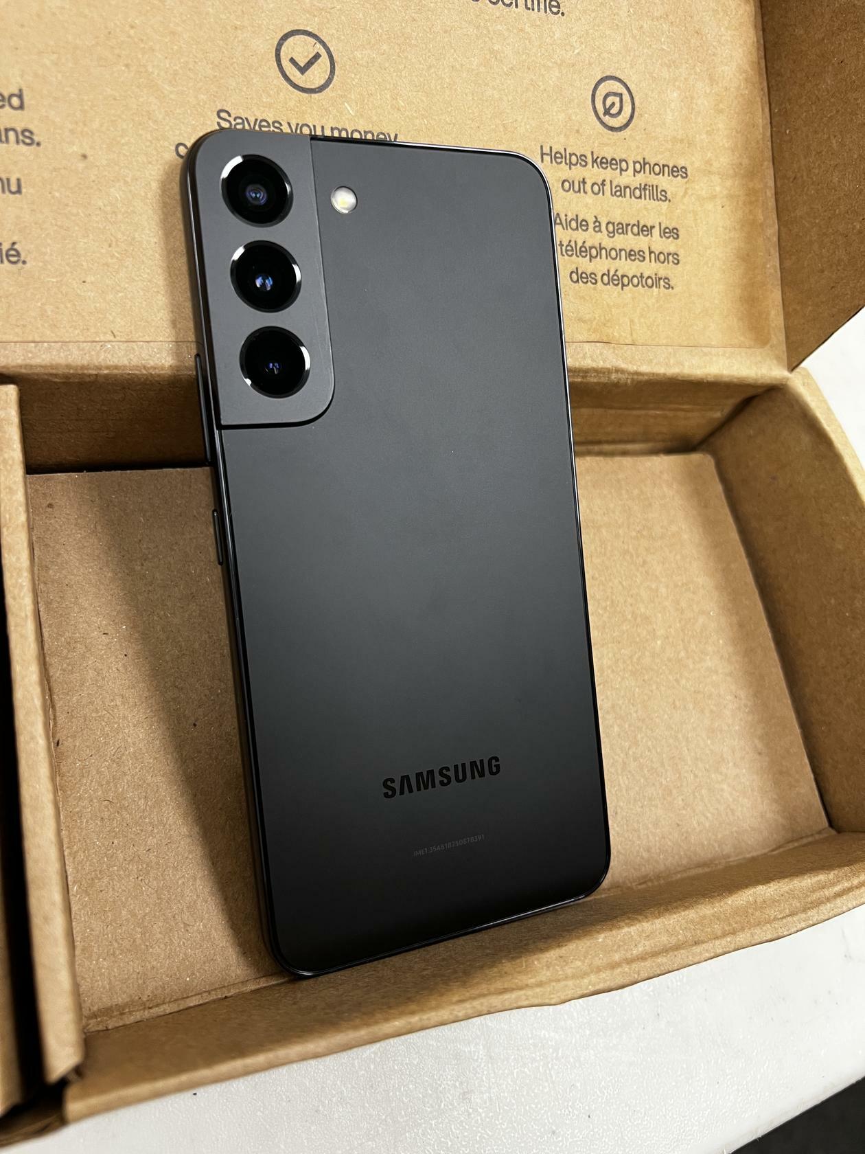 [Good] Samsung Galaxy S22 128GB 5G – Factory Unlocked, Black