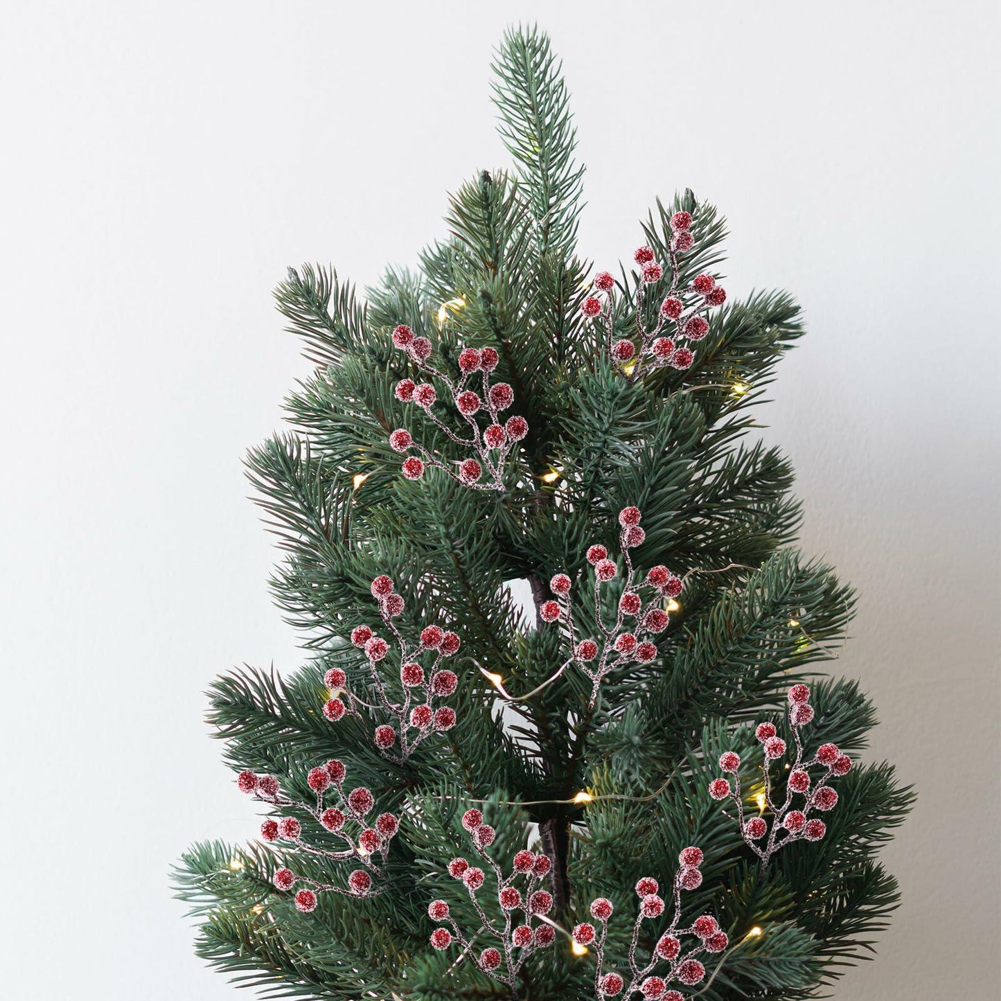 Ceenna 100 Pcs Red Frosted Berry Picks Christmas Decor Artificial Stems