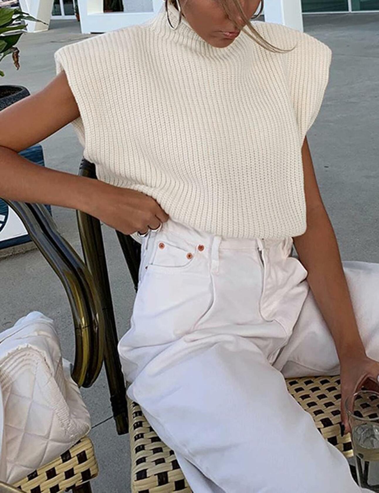 Hooever Women's White Turtleneck Sleeveless Knitted Sweater Vest Size S