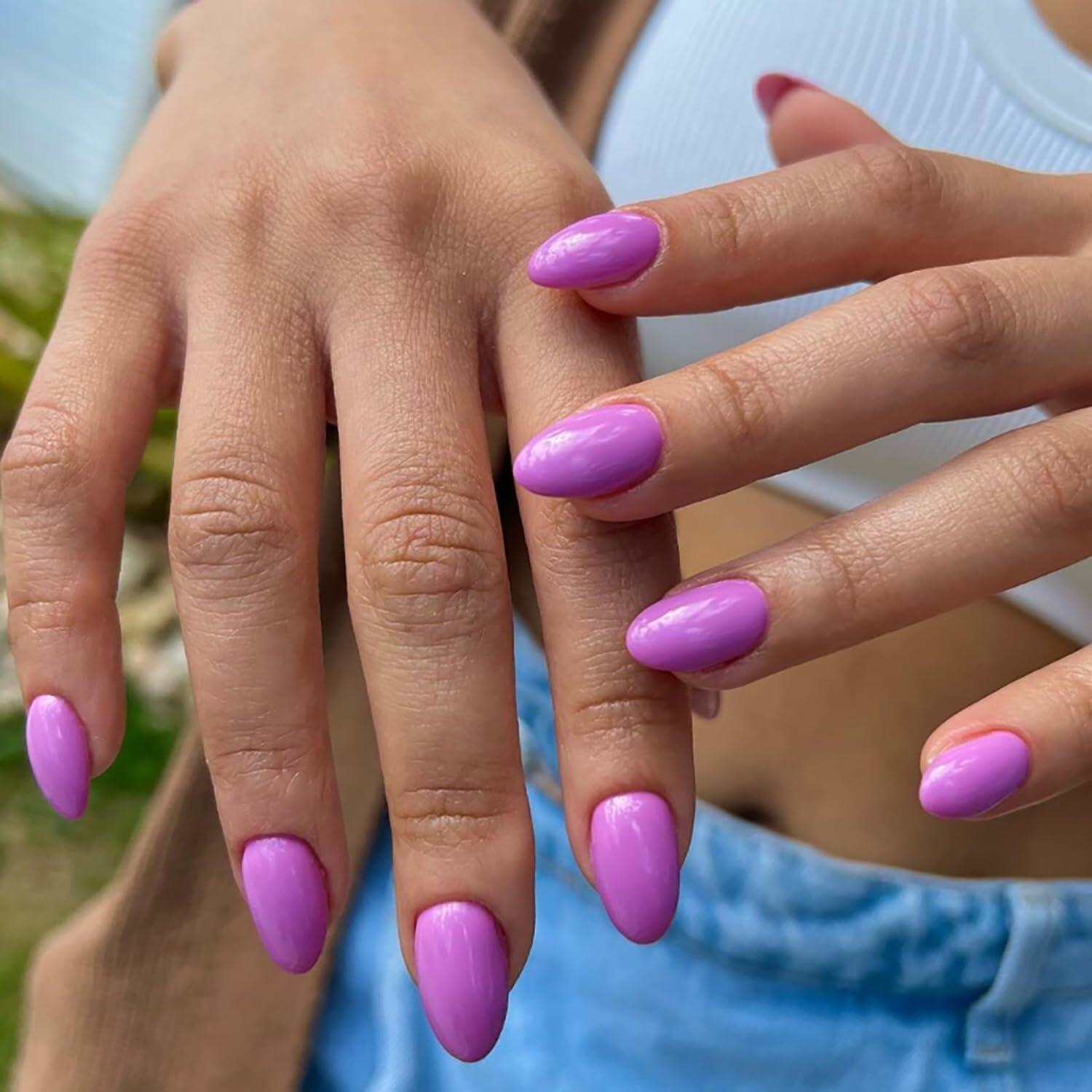 Short Press On Nails Almond Shape Glossy Light Purple 24Pcs Reusable