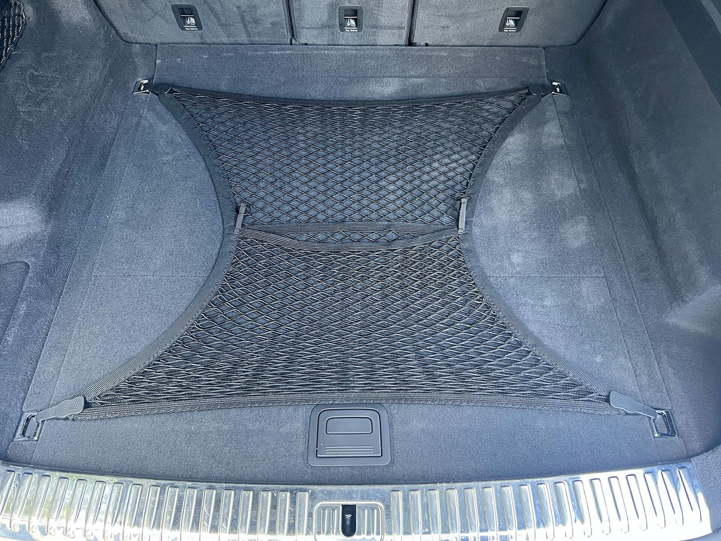 Floor Style Elastic Mesh Cargo Net for Audi Q8 2019-2025 Black