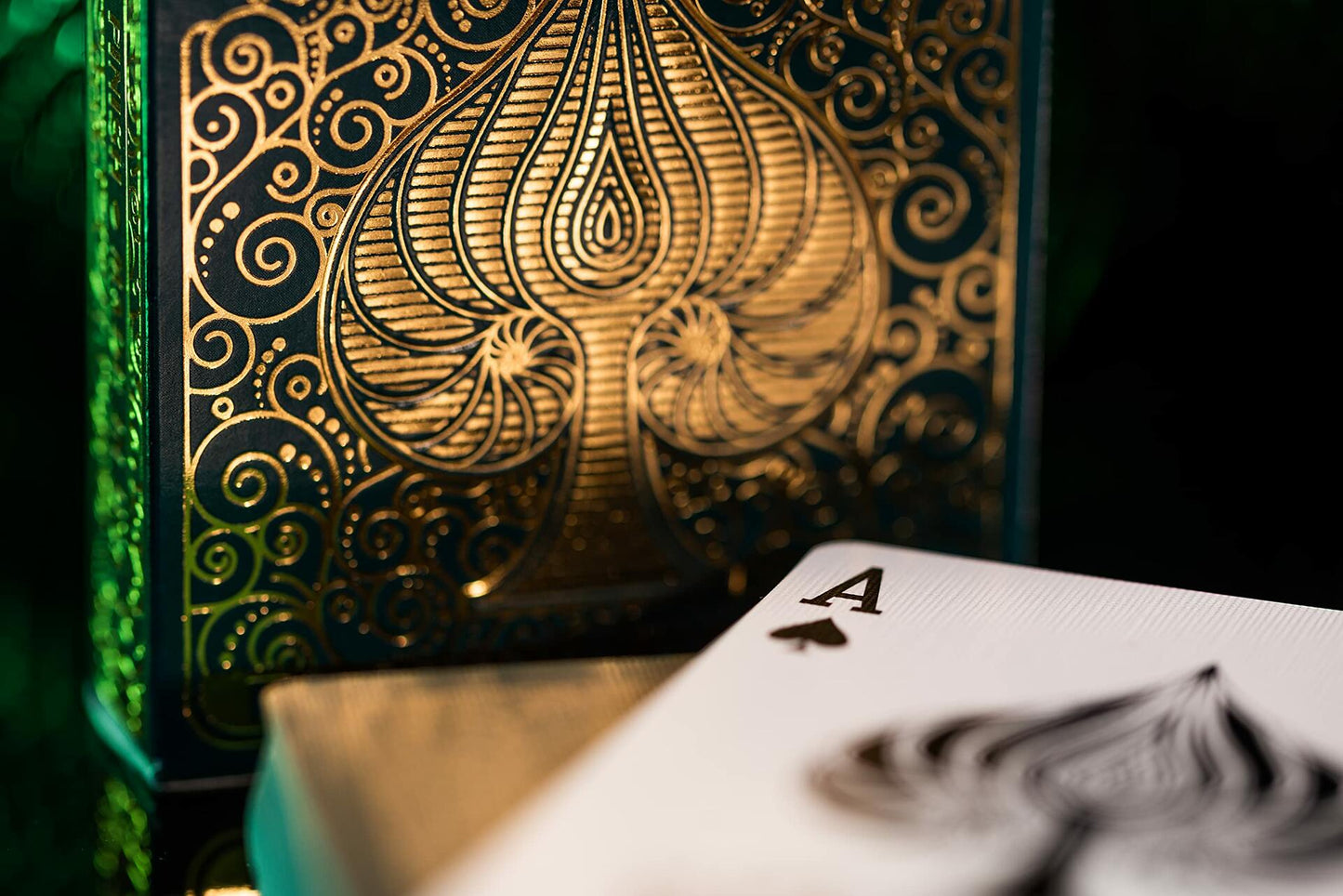 Bicycle Aureo Playing Cards Showstopper Deck Durable Easy to Shuffle Gift