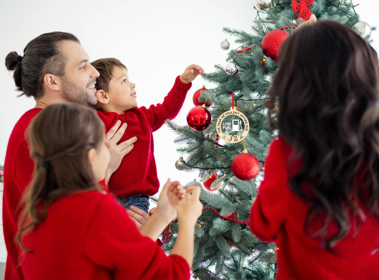 D4DREAM 2022 Funny Gas Christmas Tree Ornament Wooden Holiday Decor