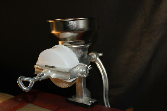 Vanaart Grain Mill High Hopper Manual Cast Iron Grain Grinder