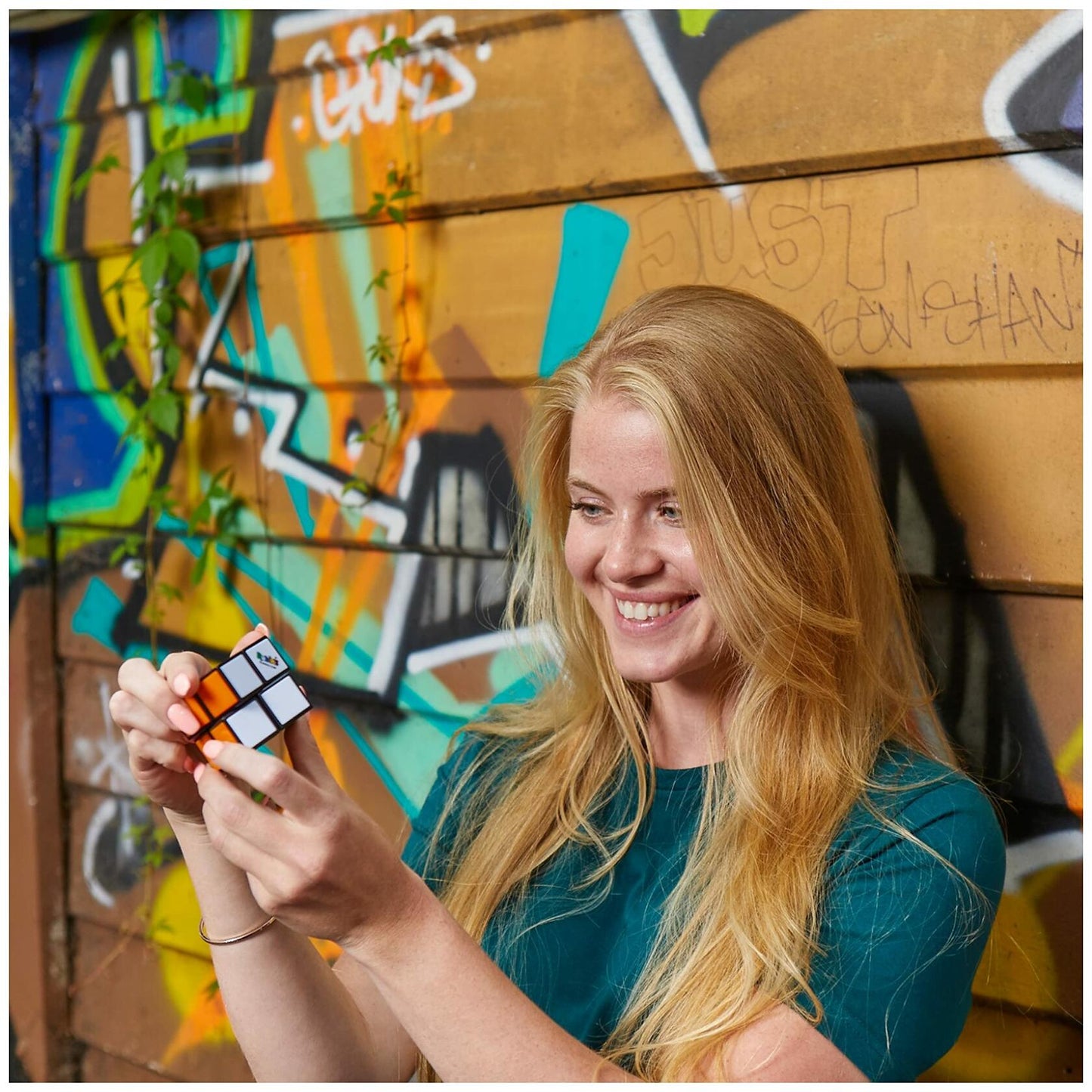 [Like_new] Rubik's Cube Official 2x2 Mini Brain Teaser Classic Color-Matching Puzzle