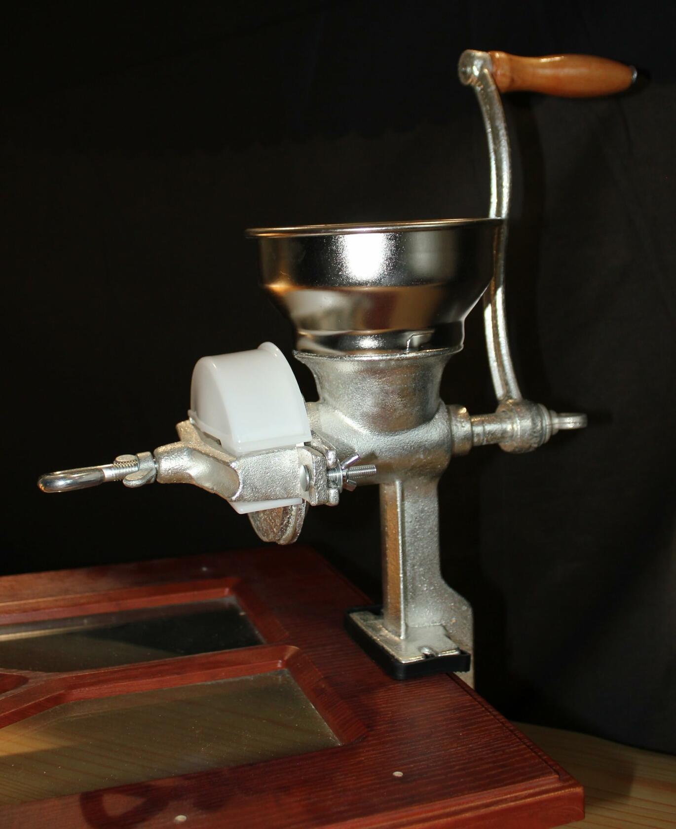 Vanaart Grain Mill High Hopper Manual Cast Iron Grain Grinder