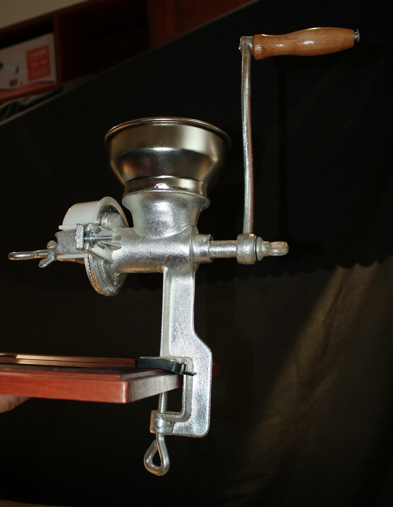 Vanaart Grain Mill High Hopper Manual Cast Iron Grain Grinder