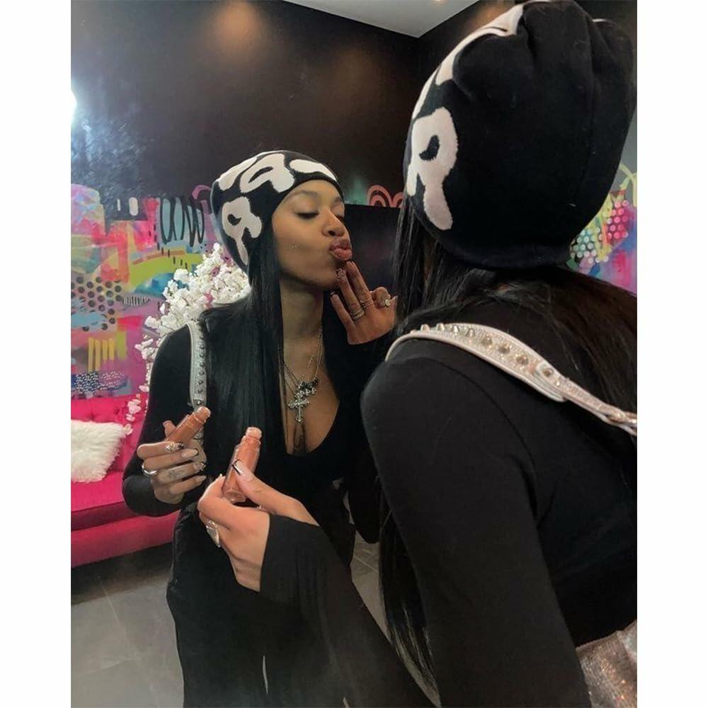 YUERFEILA Women Graphic Skull Beanie Warm Winter Hat Acrylic Spider-White&Black
