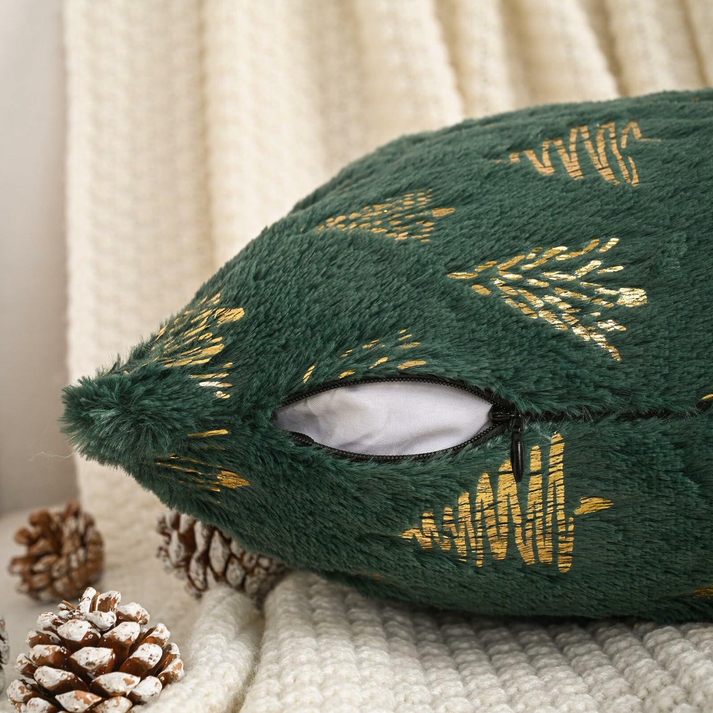 FUTEI Christmas Tree Green Throw Pillow Covers Set of 2 20x20 Inch