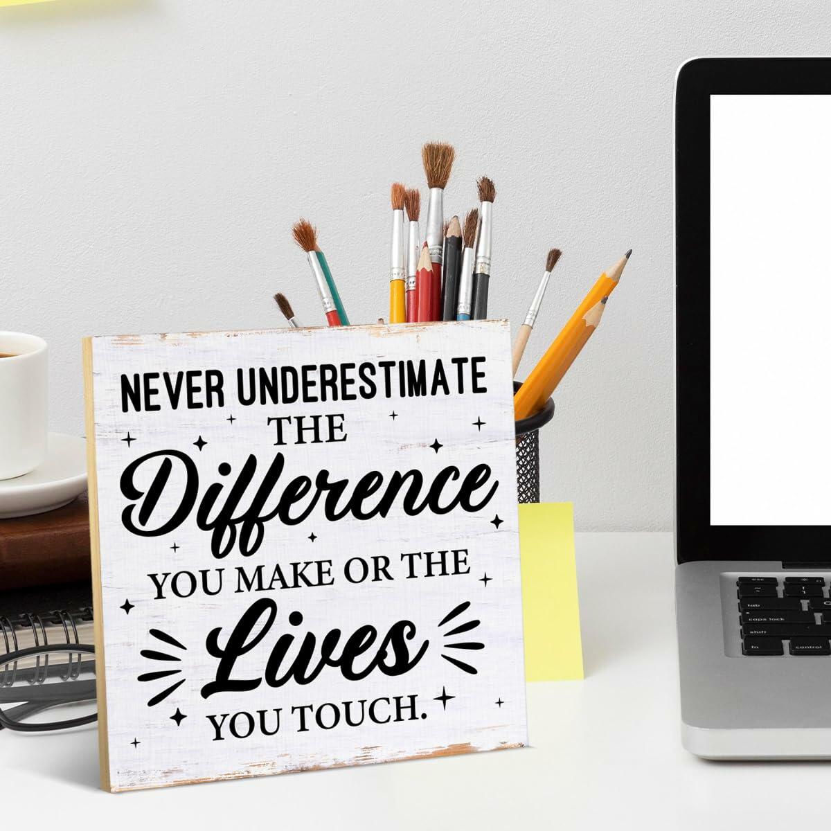 Coworker Appreciation Wood Sign Desk Decor 6.3x6.3 Inches Office Gift