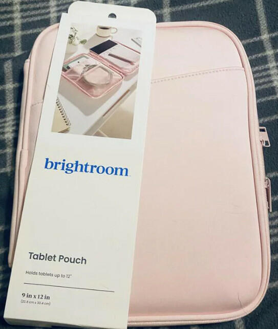 [Like New] Brightroom Zip Tablet Pouch Laptop Bag Blush Pink 12in x 9.25in