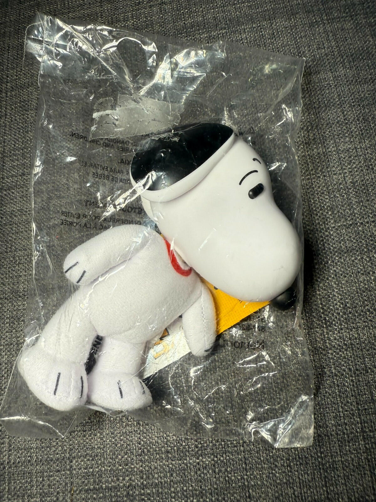 United Feature Syndicate Snoopy Vinyl Head Moveable Plush Figure White Peanuts
