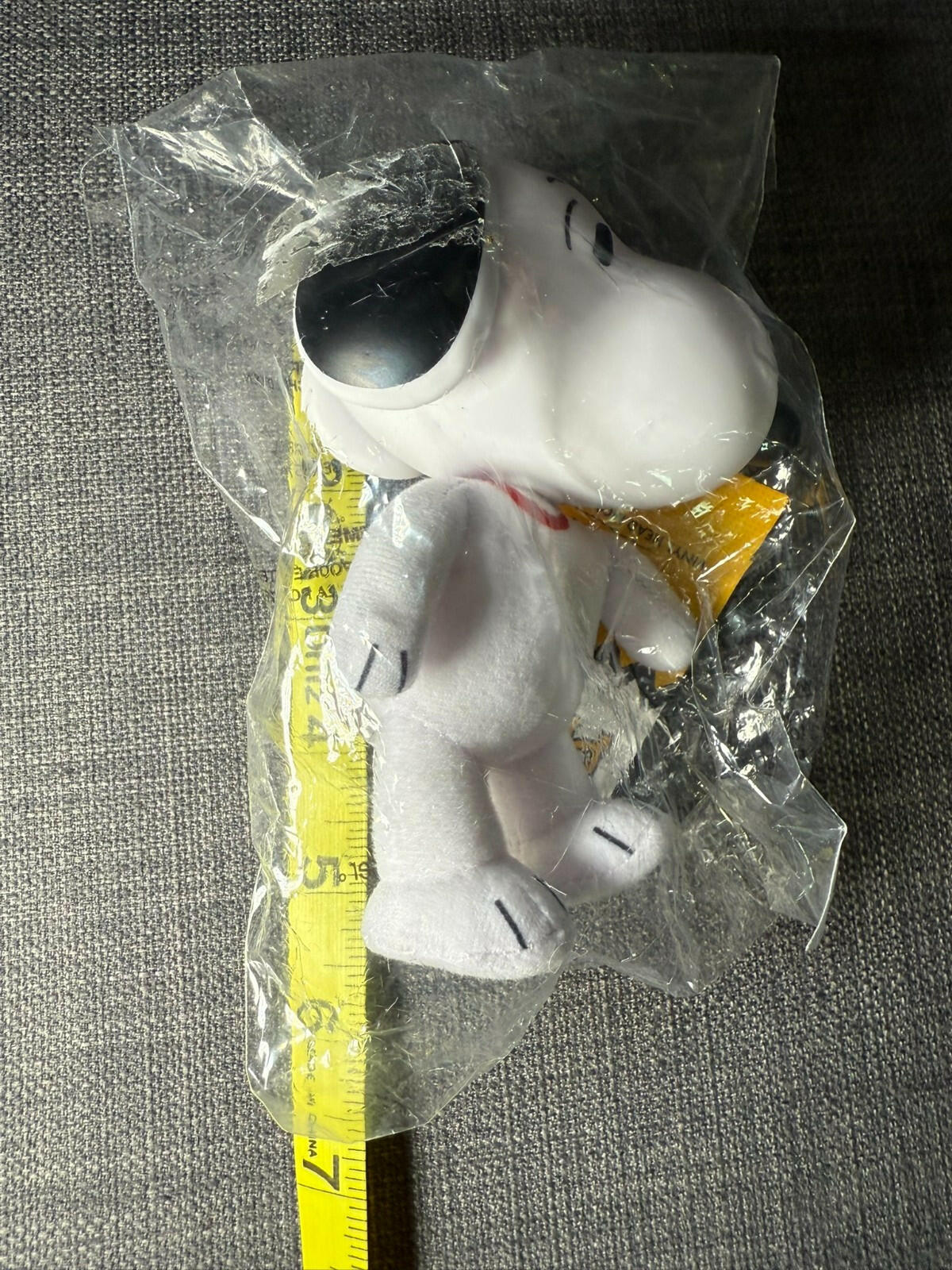 United Feature Syndicate Snoopy Vinyl Head Moveable Plush Figure White Peanuts