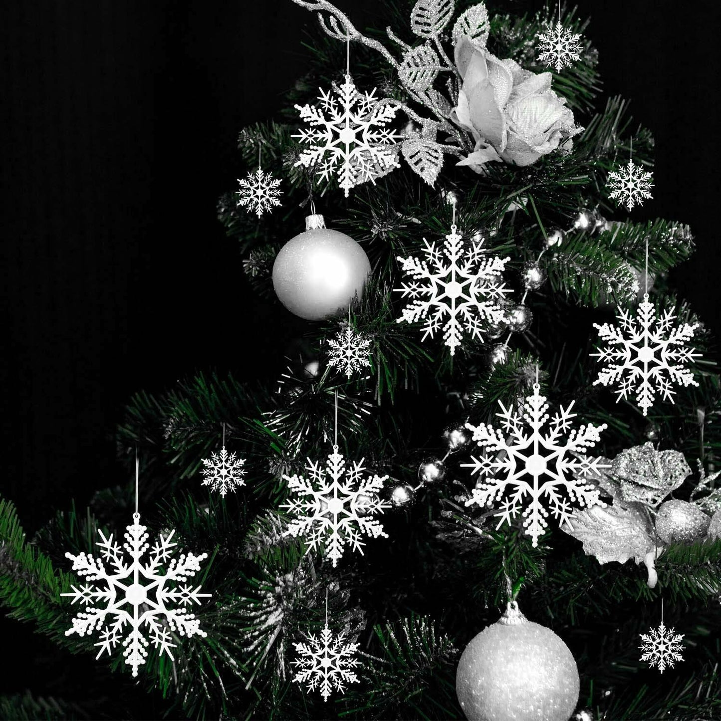 Tmflexe 110 Pcs White Plastic Snowflake Ornaments 6 Sizes Christmas Decor
