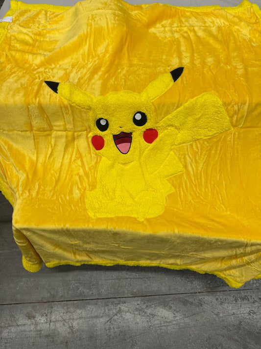 [Like_new] NEWCOSPLAY Pikachu Sherpa Fleece Throw Blanket Plush Throw 50x60 Yellow