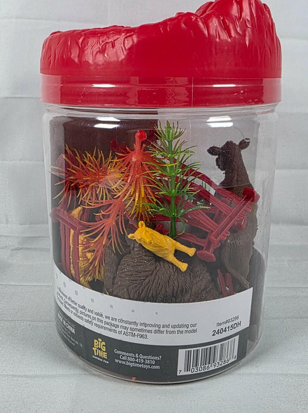 Fun Bucket Farm Animals Toy Planet 31 Pc Multicolor China Made