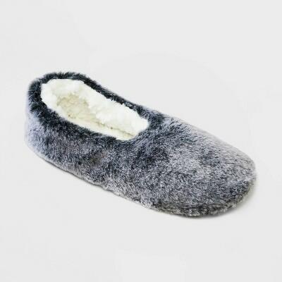Women's Faux Fur Cozy Pull-On Slipper Socks with Grippers Gray Size S/M