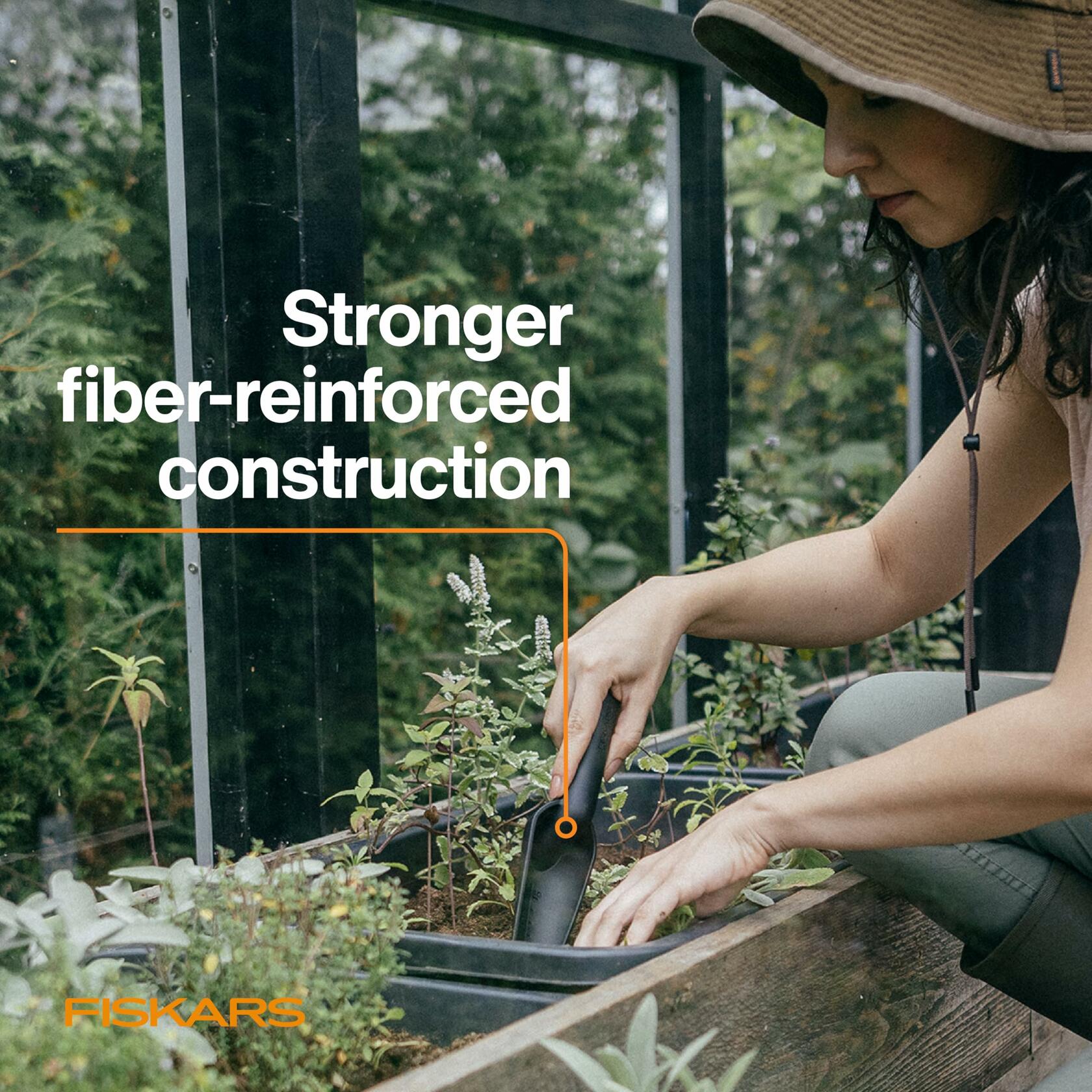 Fiskars Eco Transplanter Narrow Curved Spade Ergonomic Handle UV Resistant