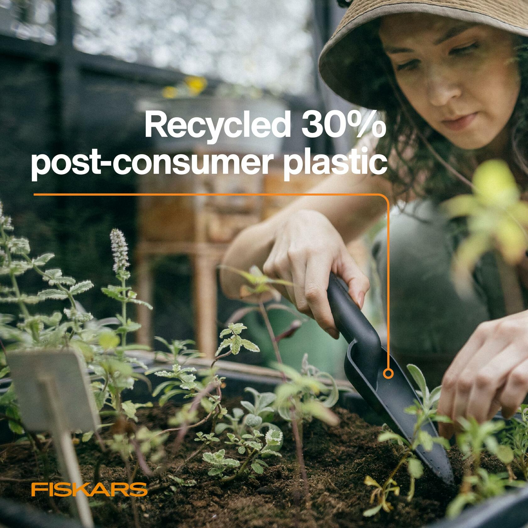 Fiskars Eco Transplanter Narrow Curved Spade Ergonomic Handle UV Resistant