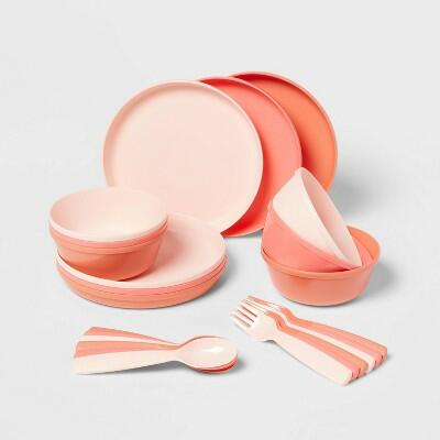 Pillowfort Kids 24pc Plastic Dinnerware Serving Set Warm Colors