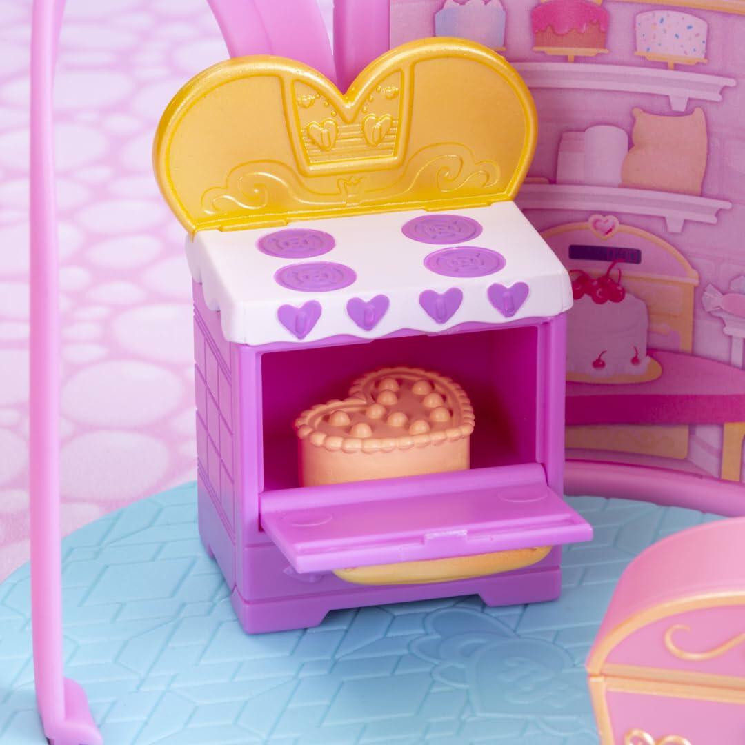 [Like New] Royale High Baking Class Playset 1 Doll 6 Accessories Virtual Item Code