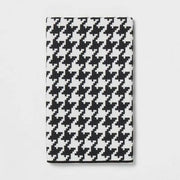 Room Essentials Waffle Houndstooth Hand Towel Black/White 1pc