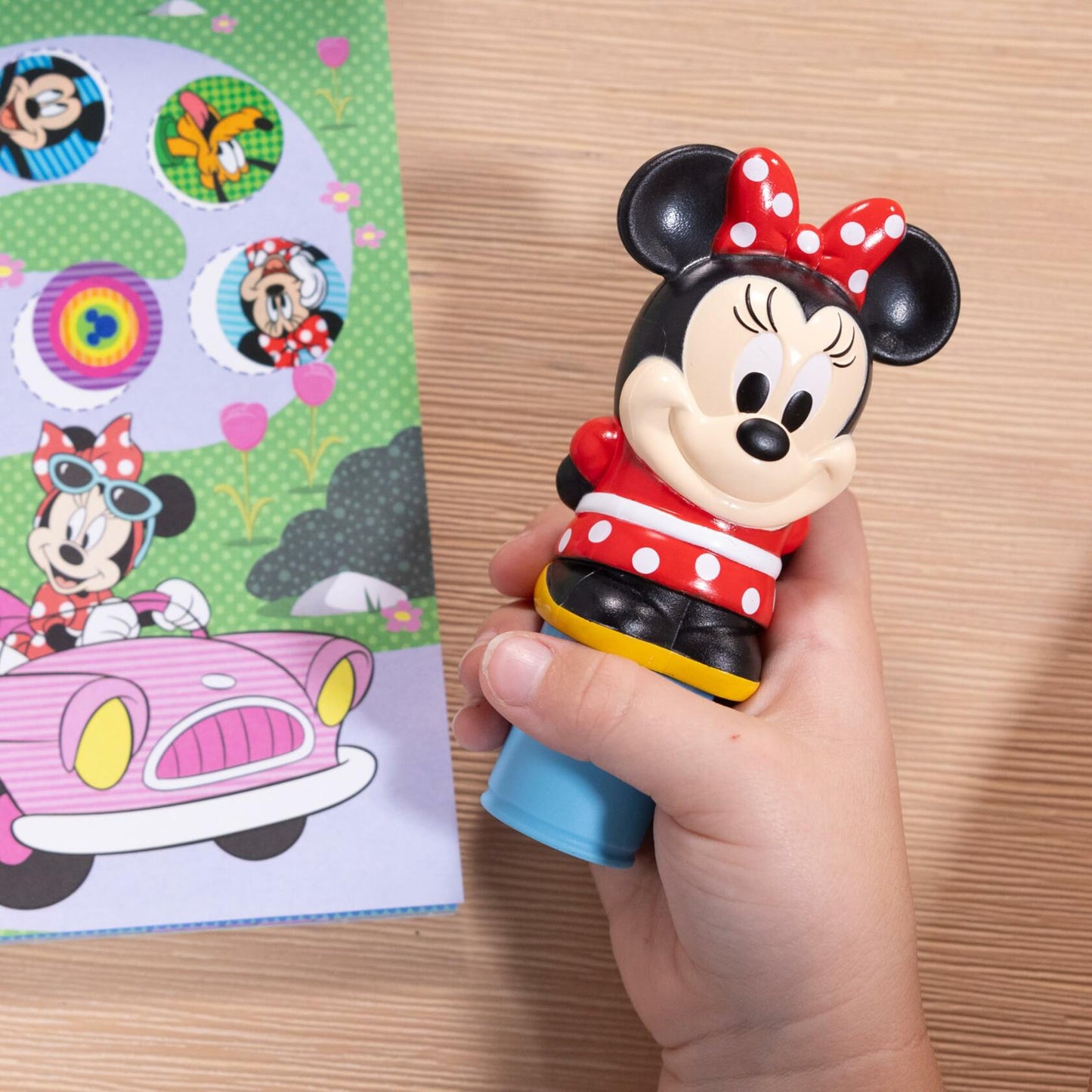 Melissa & Doug Sticker Wow 24-Page Activity Pad Disney Minnie Mouse 300 Stickers