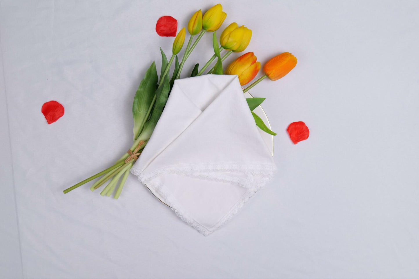 Cloth Dinner Napkins with Lace - Linen Rayon Cotton Blend -White