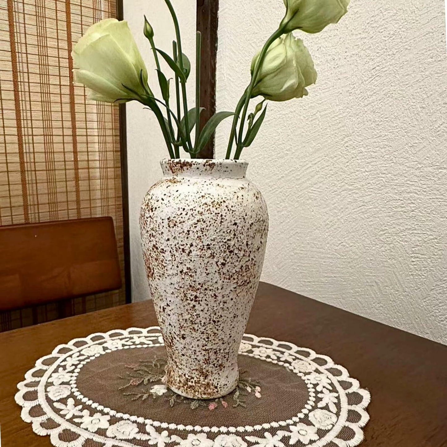 GlimVilo 2 Pack White Cotton Lace Doilies Place Mats Small2 Machine Wash