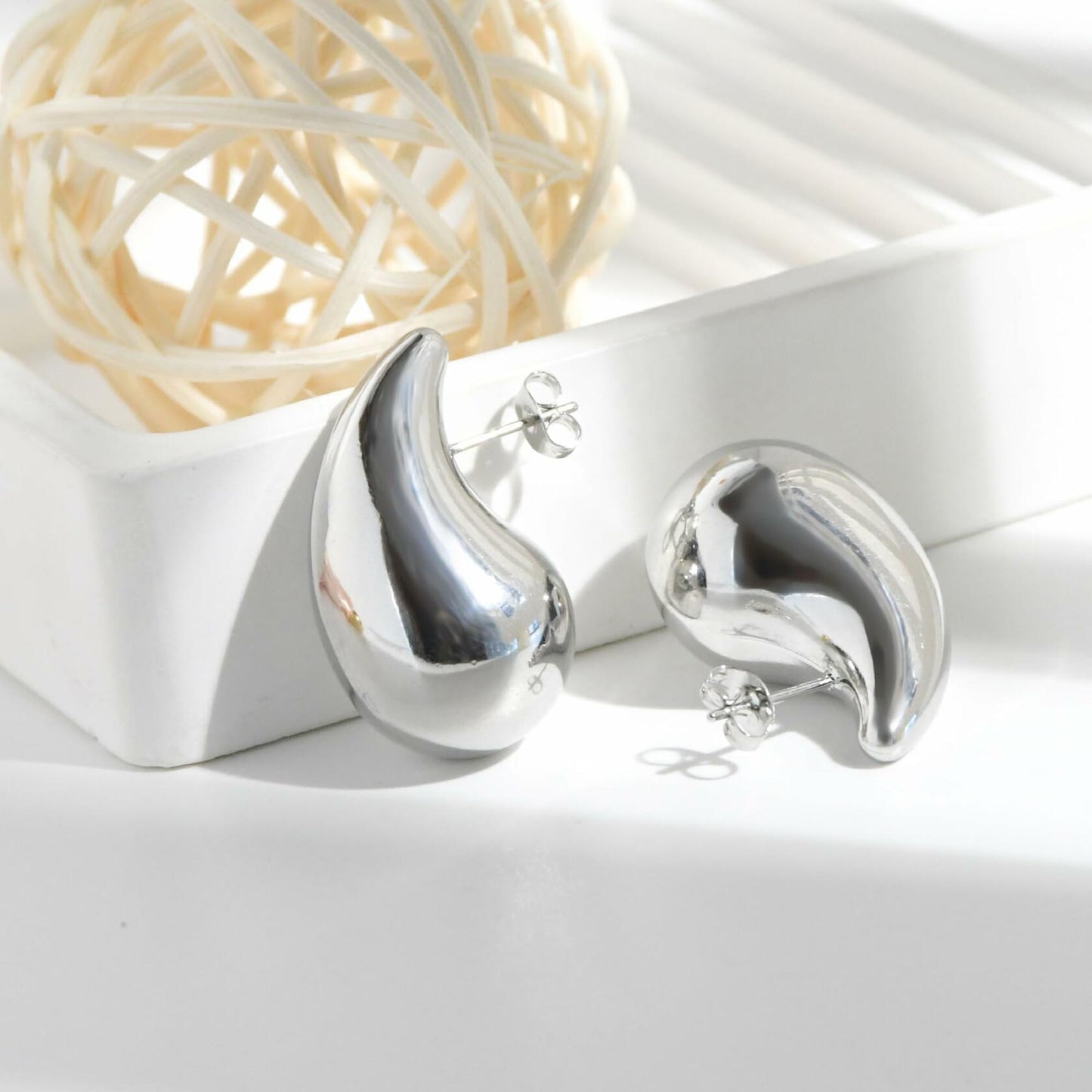 FACOKO Sterling Silver Chunky Teardrop Hoop Earrings Hypoallergenic Silver