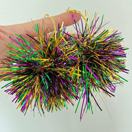 CHUU YUNG Colorful Mardi Gras Carnival Tassel Acrylic Heart Hoop Earrings Style