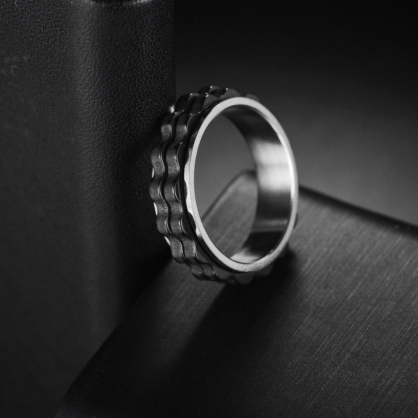 Udolfly Titanium Steel Womens Fidget Spinner Ring Silver Black Size 8