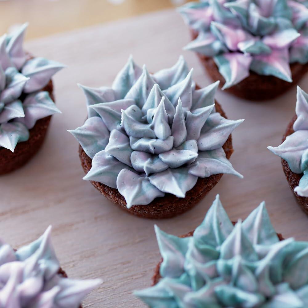 Wilton Navy Blue Gold Piping Tips Cake Decorating Set 17-Piece Stainless Steel