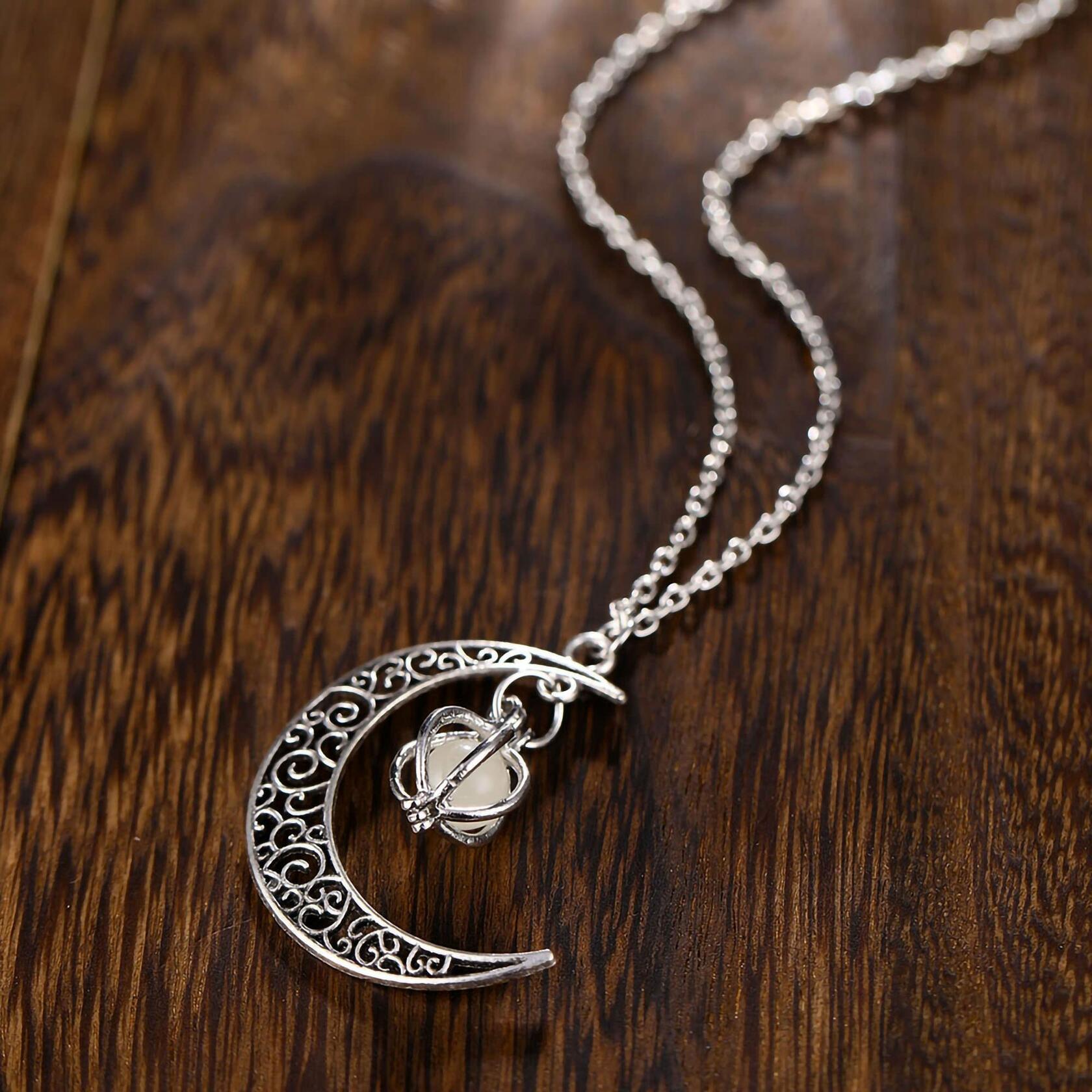 Anvirtue Moonstone Glow Necklace Pendant Chain Green Healing Quartz Alloy