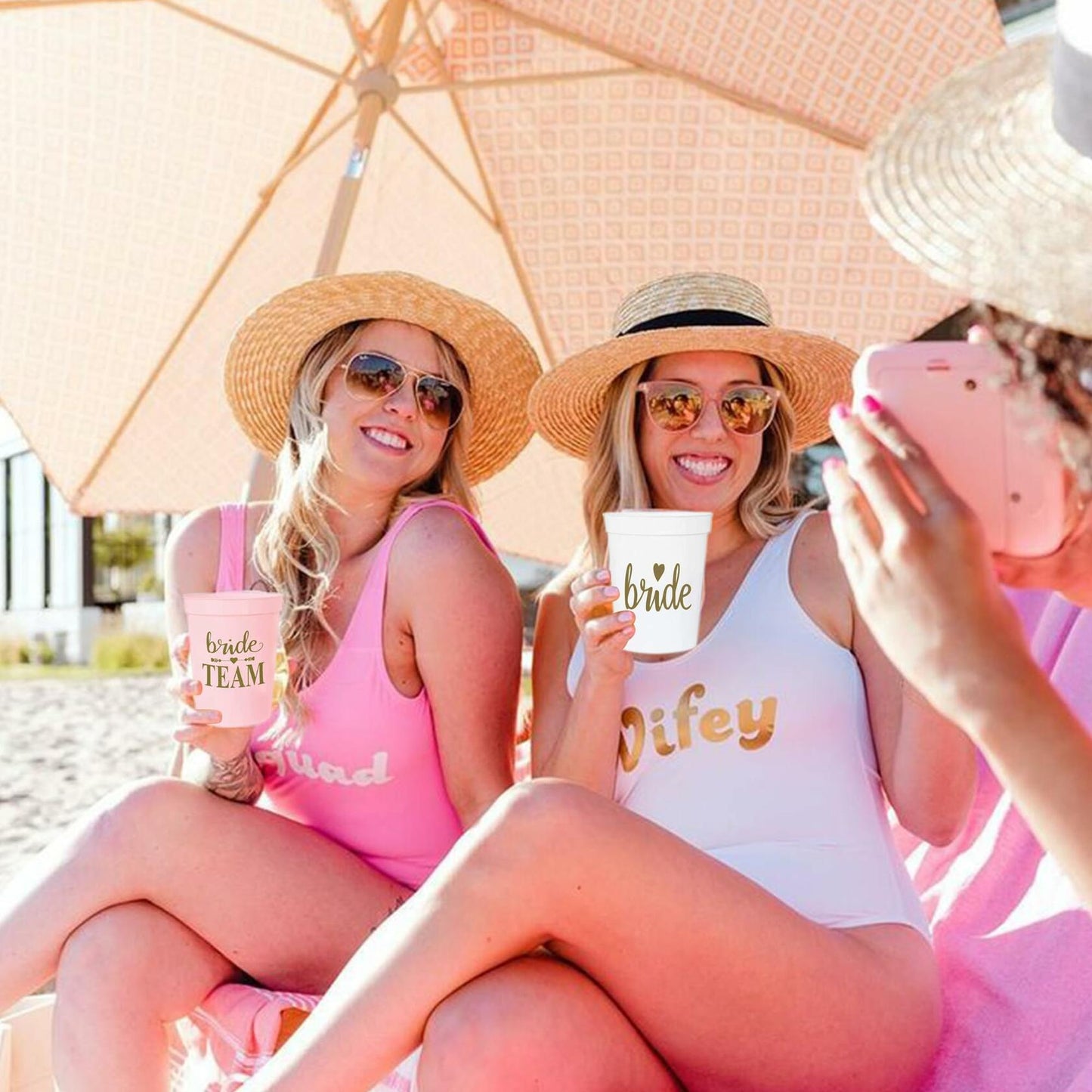 [Like New] LADY&HOME Plastic Party Cups 16oz Reusable 15 Pack White Wedding