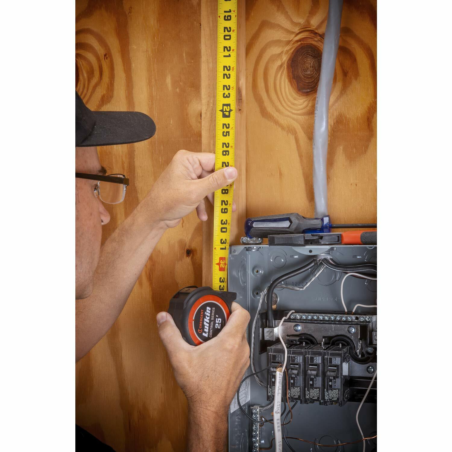 Crescent Lufkin 1-3/16 x 25' Command Control Series Yellow Clad Tape Measure