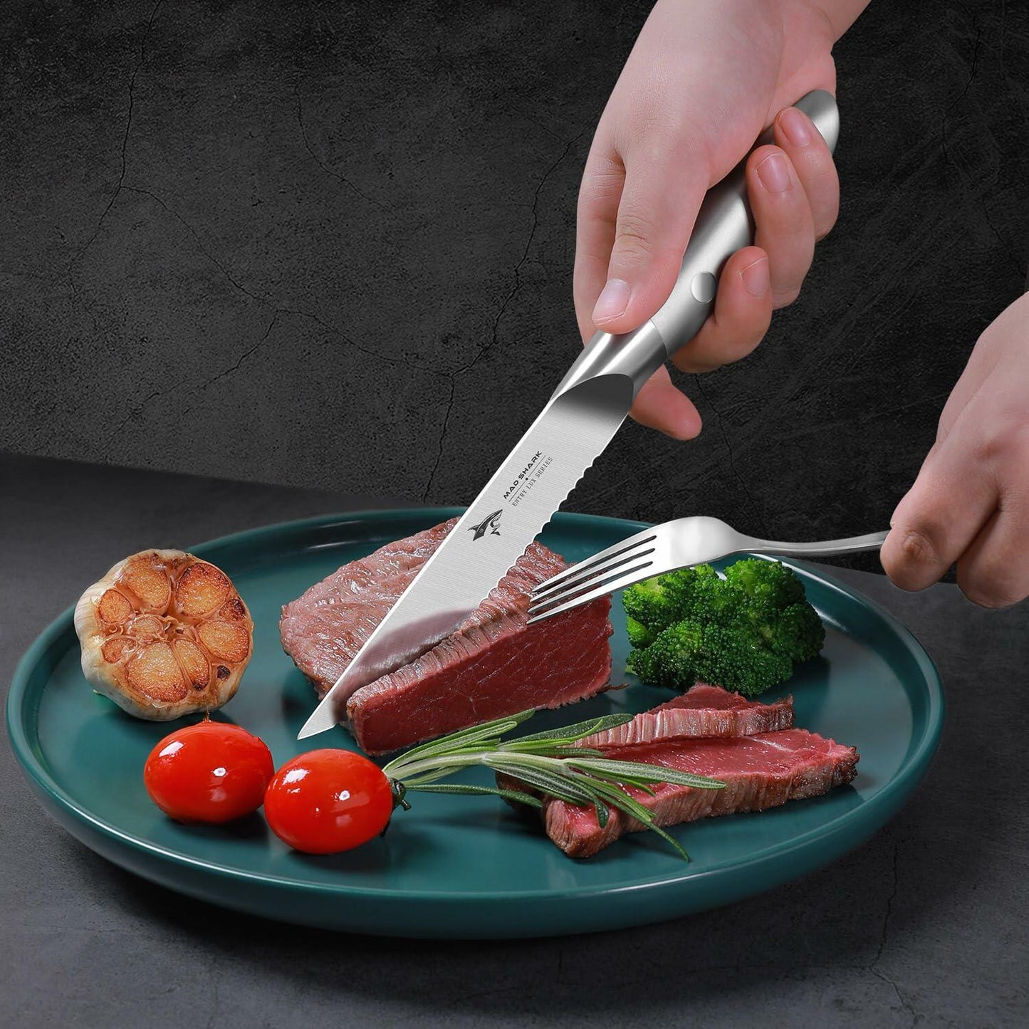 MAD SHARK Steak Knife Set 4 German Molybdenum Steel Razor Sharp Silver