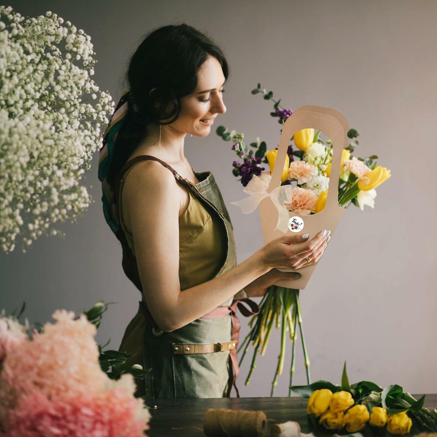 DIBALIYI 25 Pcs Kraft Paper Flower Gift Bags with Handle Brown Floral