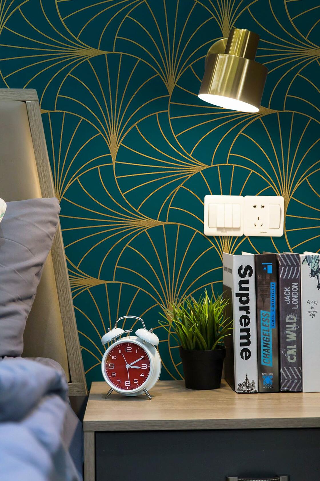 Safiyya Peel & Stick Wallpaper 393x17.3in Gold White Geometric Stripe Vinyl