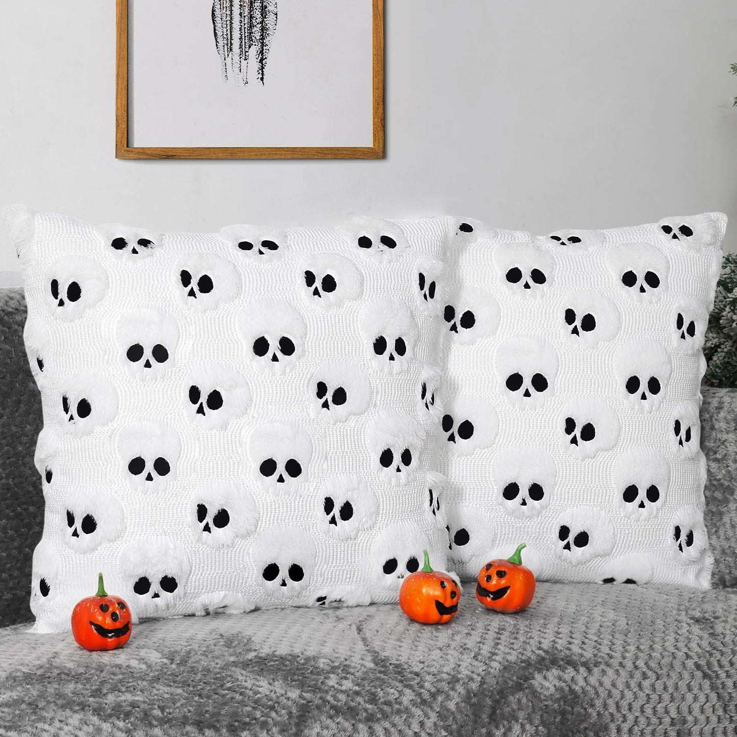 Yuubin Skull Halloween Throw Pillow Covers 18x18in Set of 2 Black Faux Fur