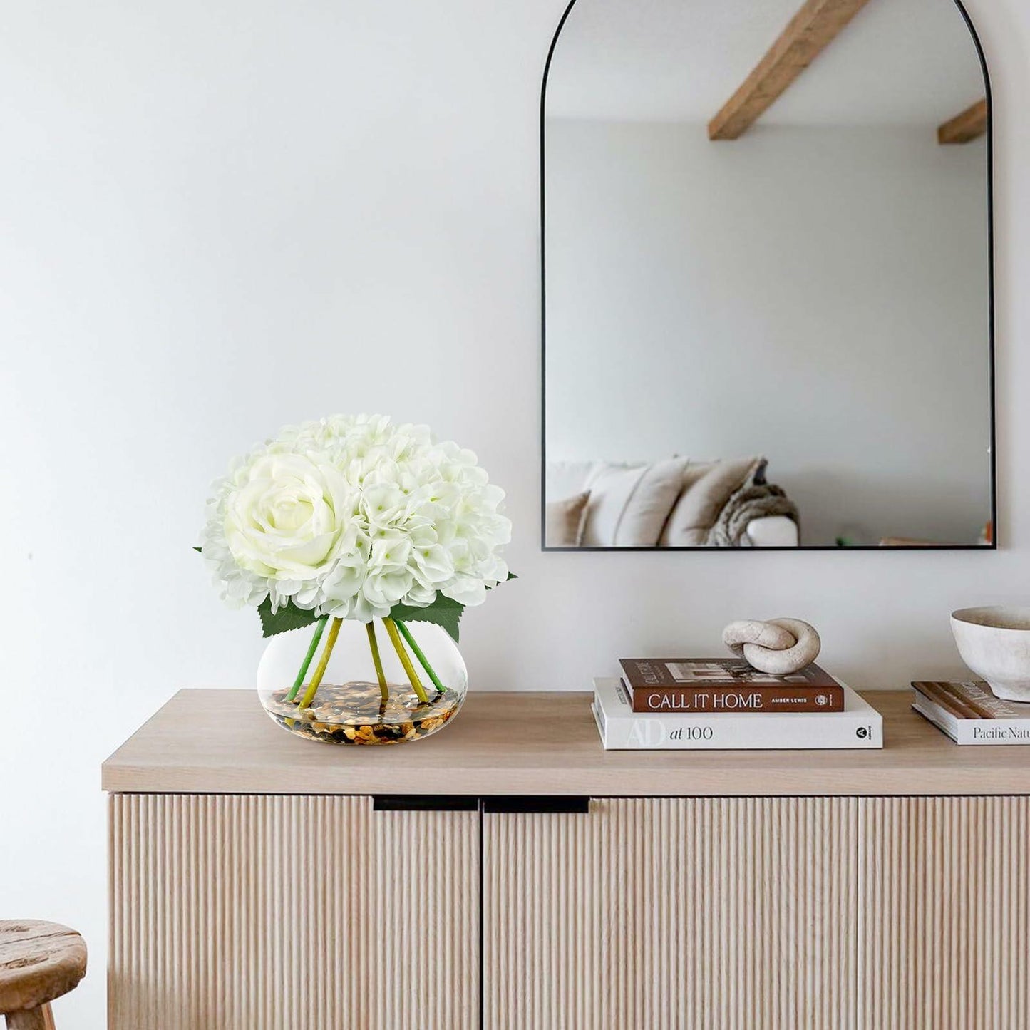 N&T NIETING Artificial White Hydrangea Flowers with Vase & Real Stone Decor