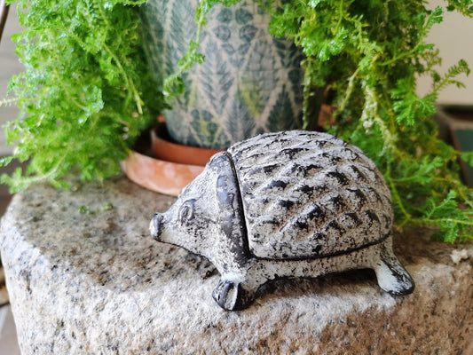 BSTWISH Iron Hedgehog Key Hider Outdoor Garden Decoration Gray