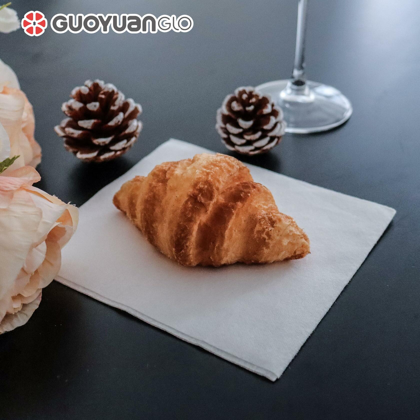 GUOYUANGLO Disposable Linen Feel Lunch Napkins White 11.8x11.8 200 Pack