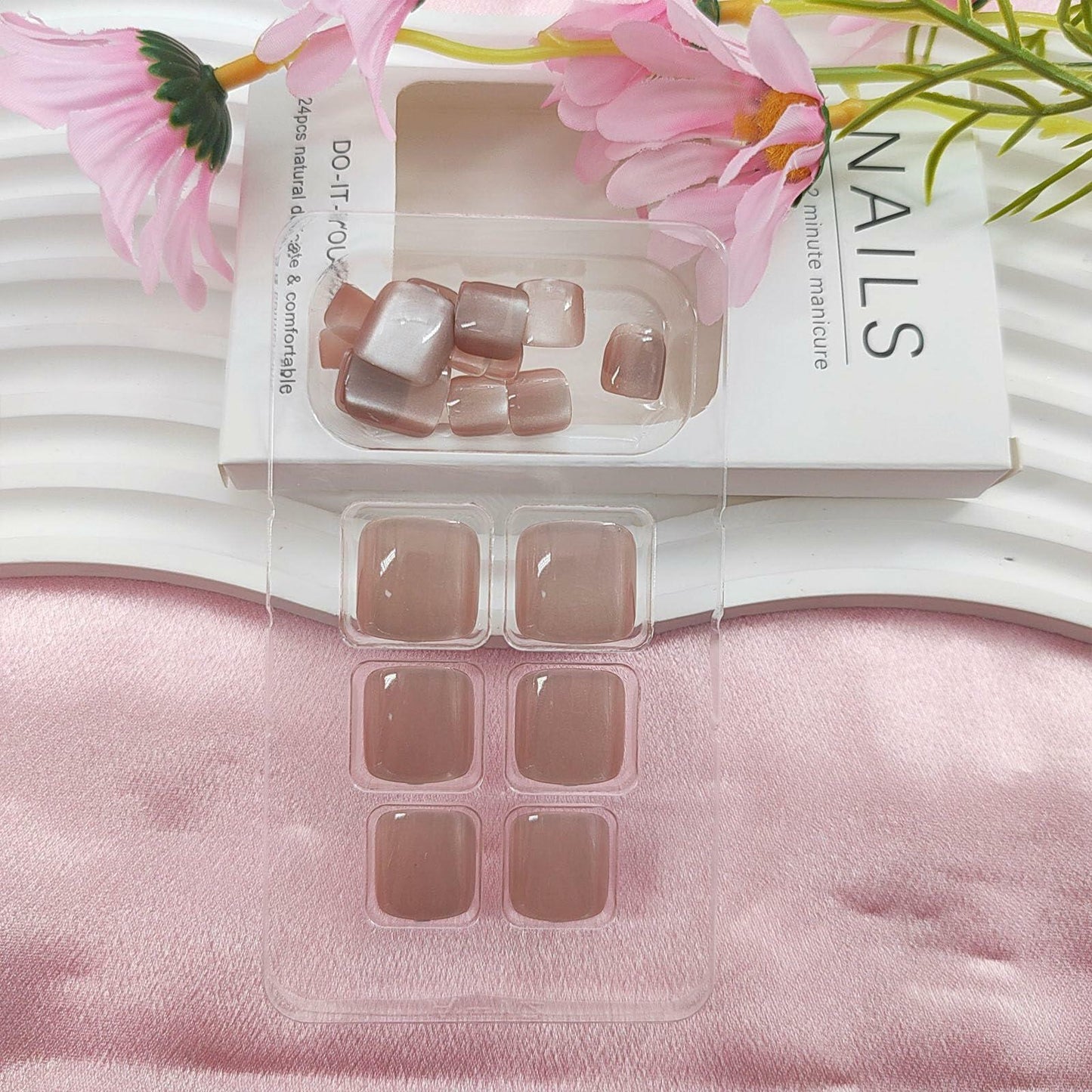 YOJIATOP Cat Eye Press On Toenails 24pcs Light Brown Square Plastic