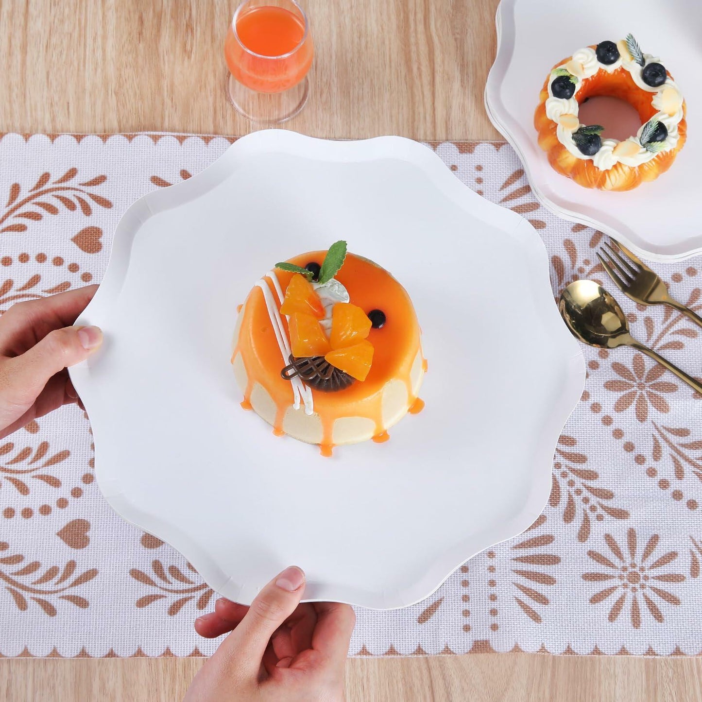 Havawish Compostable Dinner Plates 10.5 Inch French Crème 30 Pcs