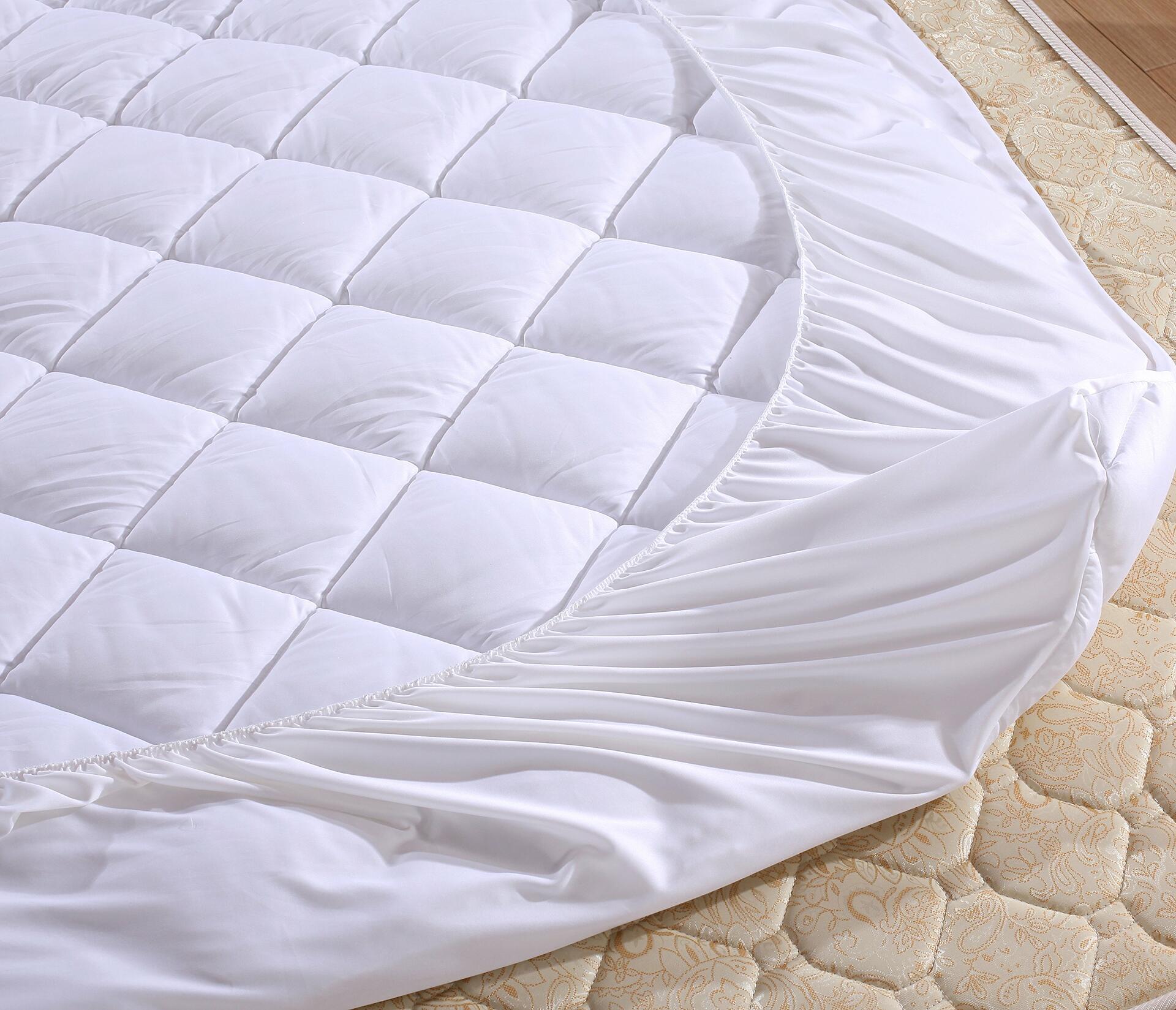 Everest Supply Premium Plus Mattress Pad Quilted Microfiber RV Short Queen 60x75