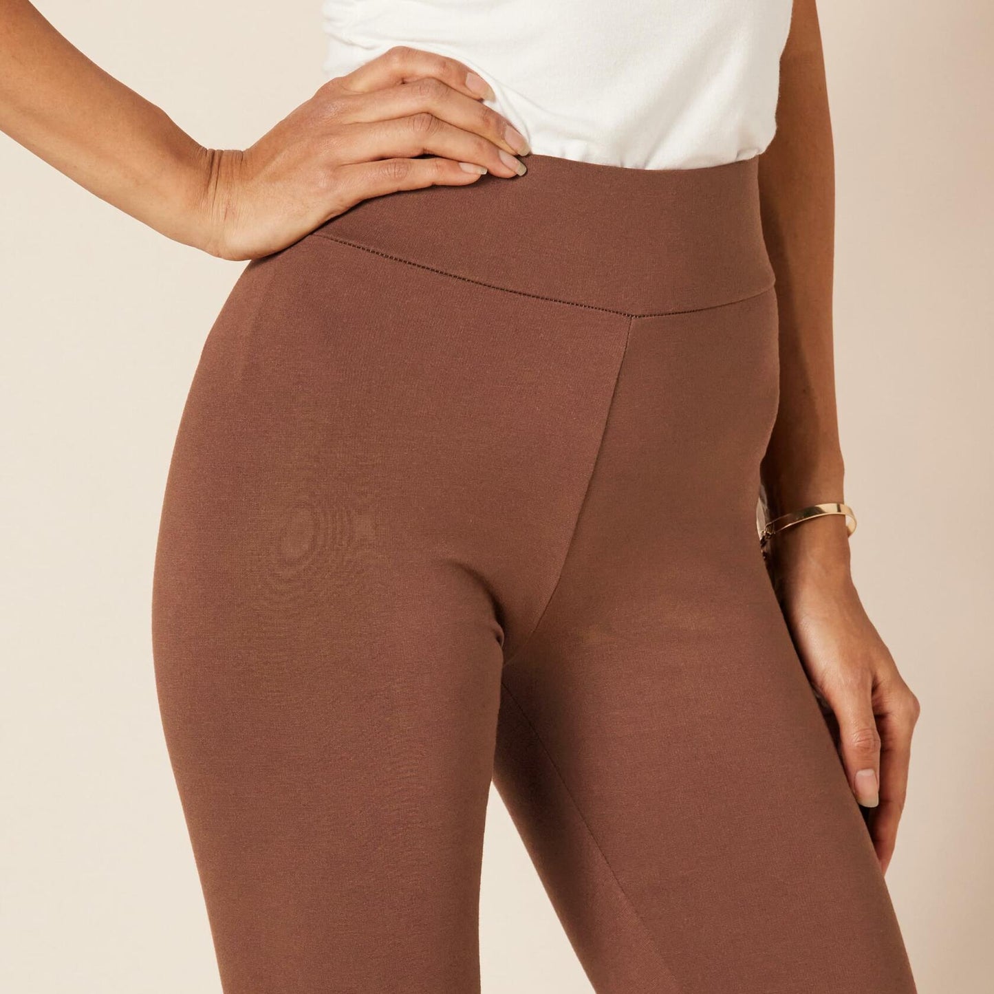Amazon Essentials Women's Ponte Legging Deep Brown Size M