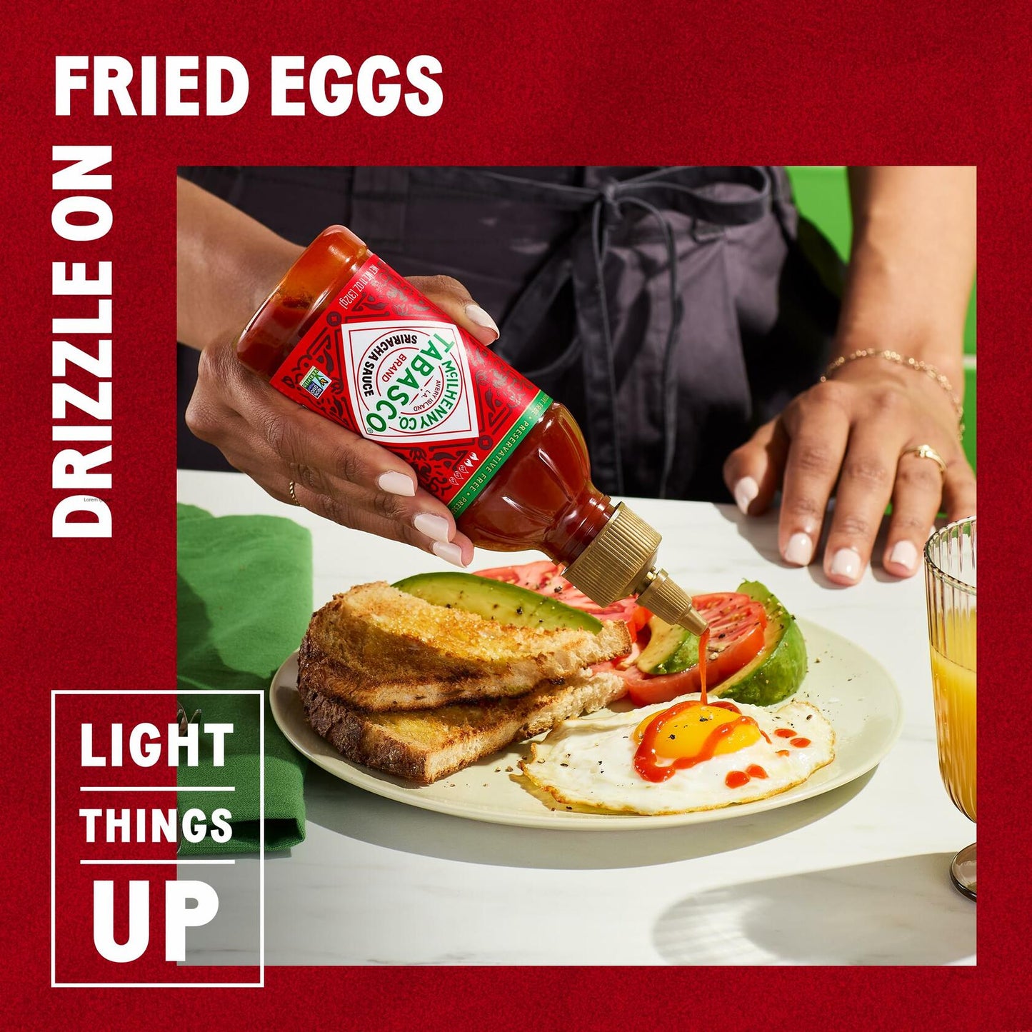 BestBy12/25 TABASCO Sriracha Medium Hot Sauce 11oz Easy-Squeeze Bottle Pack 1