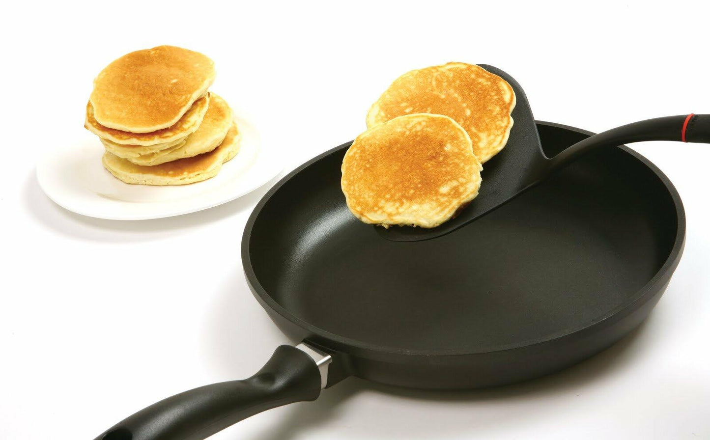 Norpro Grip-Ez Omelet Pancake Spatula Black 13 Inch Flexible Turner
