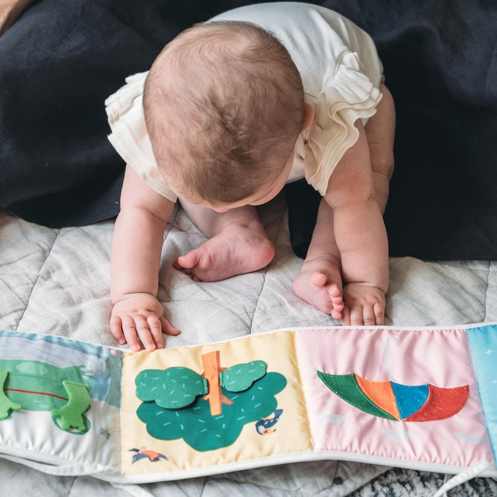 Spiggly High Contrast Baby Toys & Books Black White 0-6 Months Infant